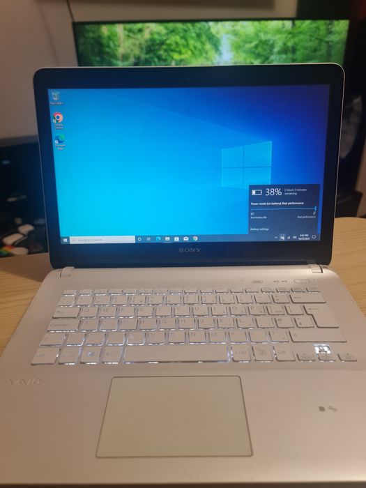 Laptop sony vaio cu touchscreen