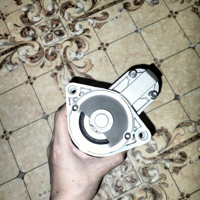 Стартер легкового