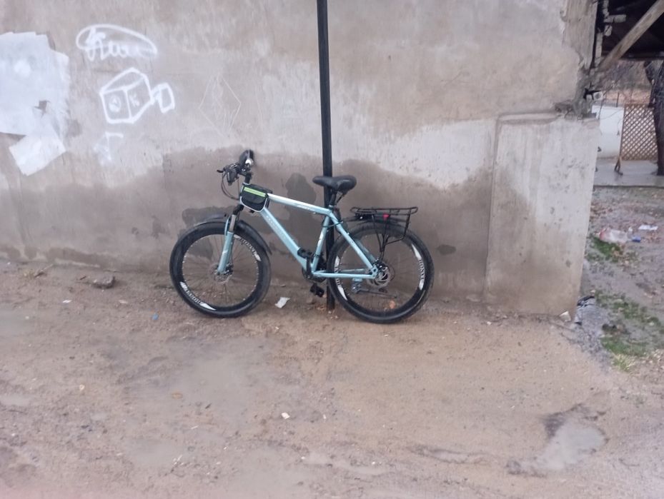 Bonvi Velosiped sotiladi