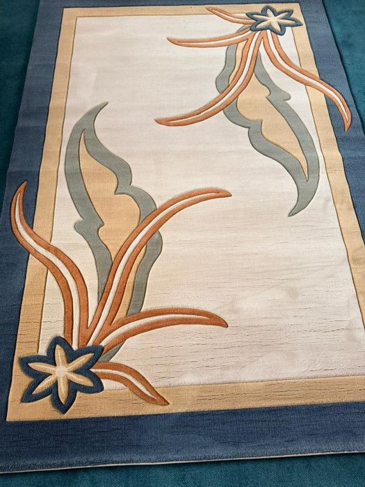 Продам ковер чистый