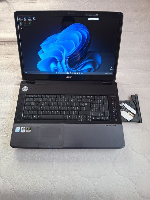 Laptop Acer Aspire 8730Z, 17,4 inch,4 g Ram, 700 g  ssd,Windows 11 pro