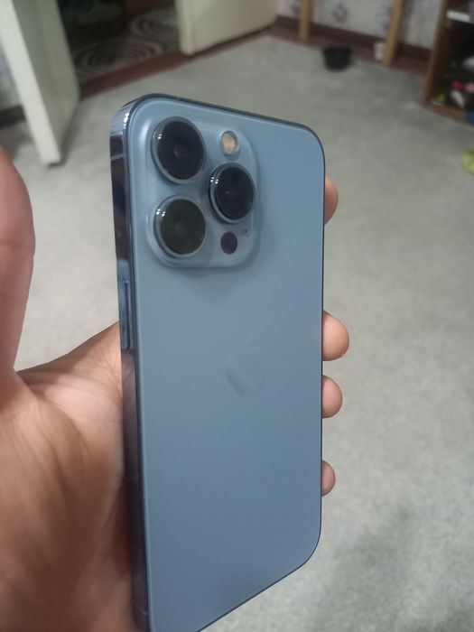В Идеале IPHONE 13 PRO