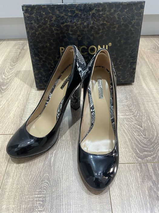 Продам женскую обувь