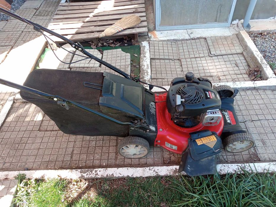 Моторна самоходна косачка MTD Smart 46 SPBS, 2.41 к.с.