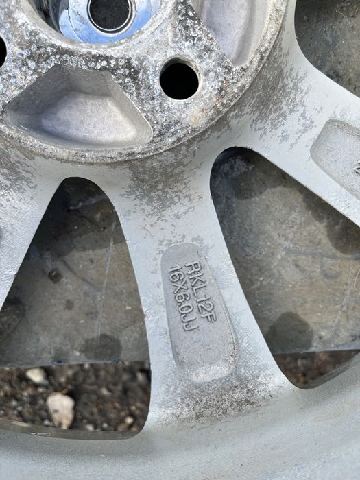 Диски r16 4x100 Hyundai ,kia