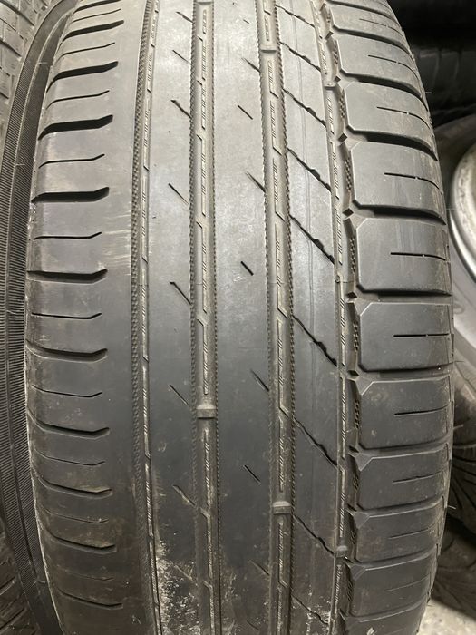Летни гуми 215 60 17