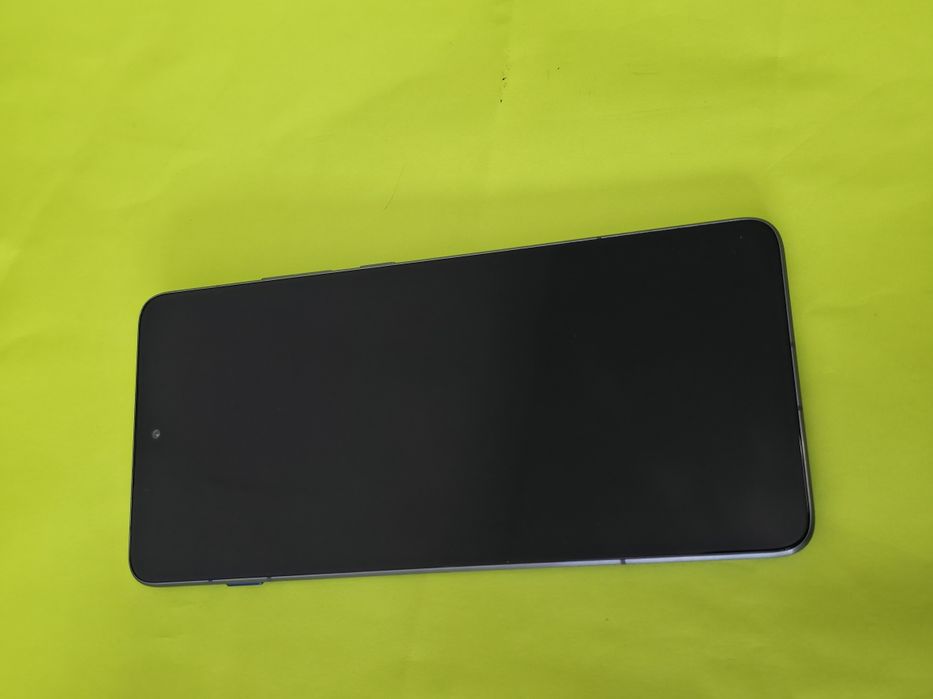 НЕАКТИВИРАН 512GB Motorola EDGE 70 Yettel Гаранция 2029г. Grey | Сив