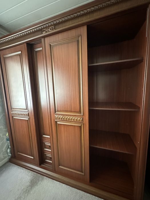 Продам спальный гарнитур (3)