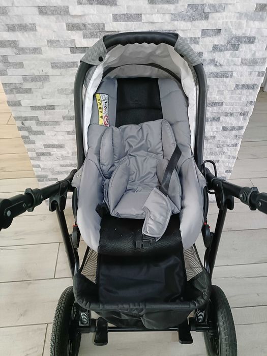 Vând cărucior 3in1 Krausmann