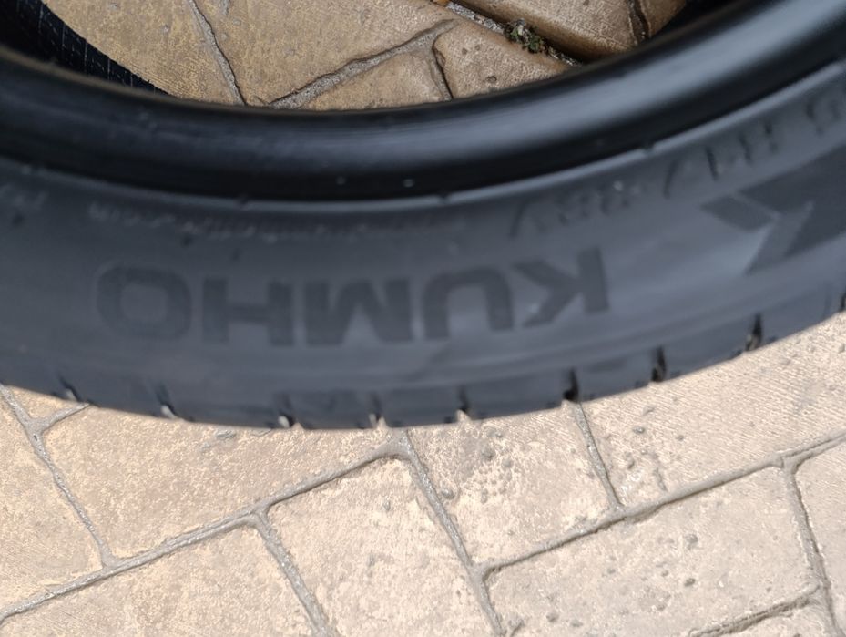 Нови летни гуми Kumho 205/45/17 HS 52 EV, DOT 3725