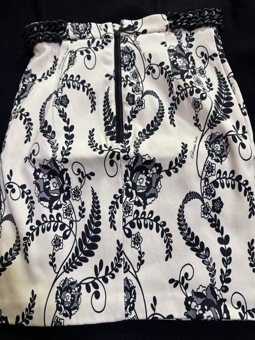 Продается юбка- карандаш Elisabetta Franchi.