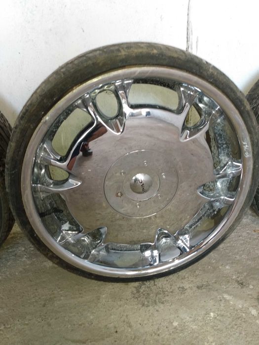 Genti cromate 22" cu cauciucurii