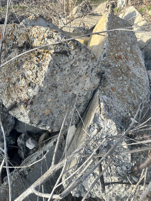 Продам пасынки столбы