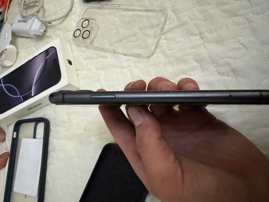 Айфон 11 помять 64