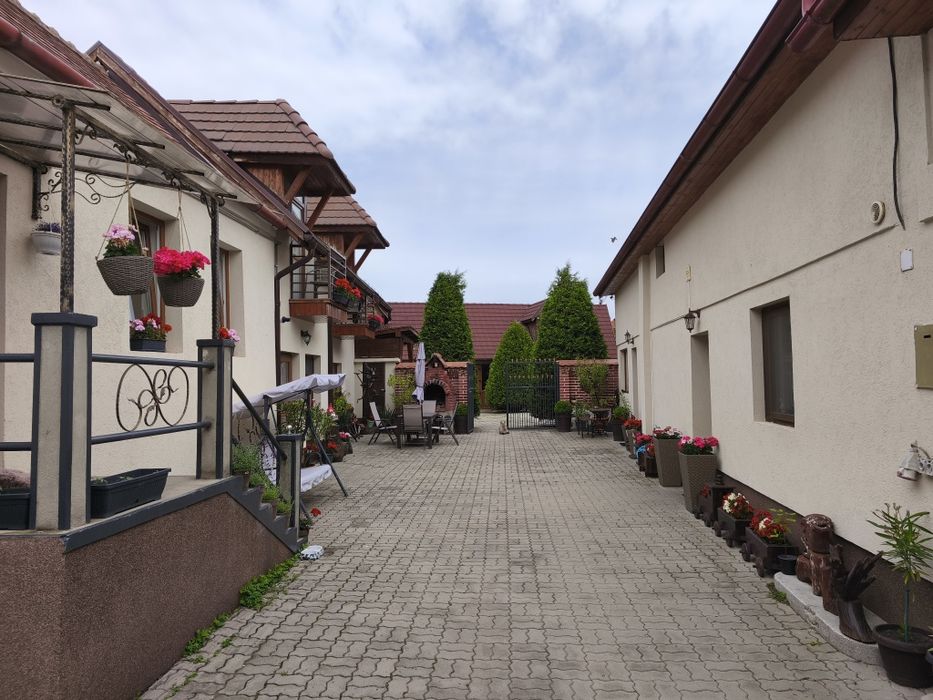 Oferim cazare pentru muncitori sau grupuri de persoane