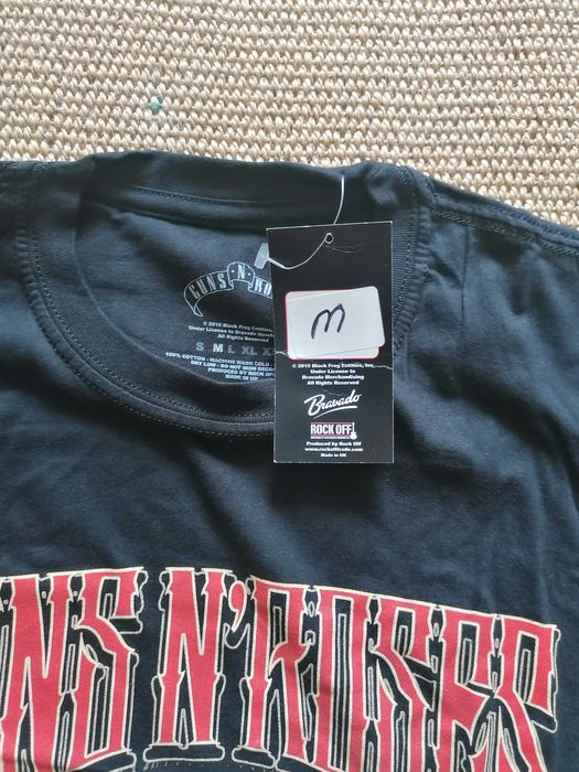 Tricou original Guns N’ Roses SKULL by Bravado, mărime M (Medium) bărbați negru, nou sigilat nefolosit, oficial licențiat, 100% bumbac, colecție rock