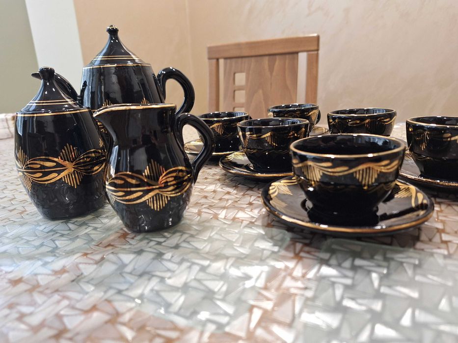 Черен сервиз за кафе