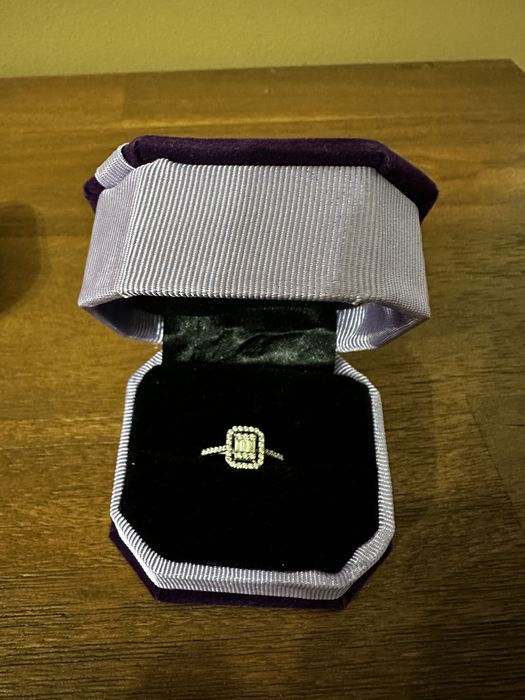 Inel cu Diamante aur alb