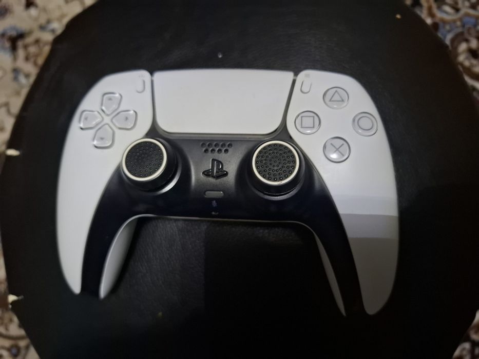 Продам Playstation 5