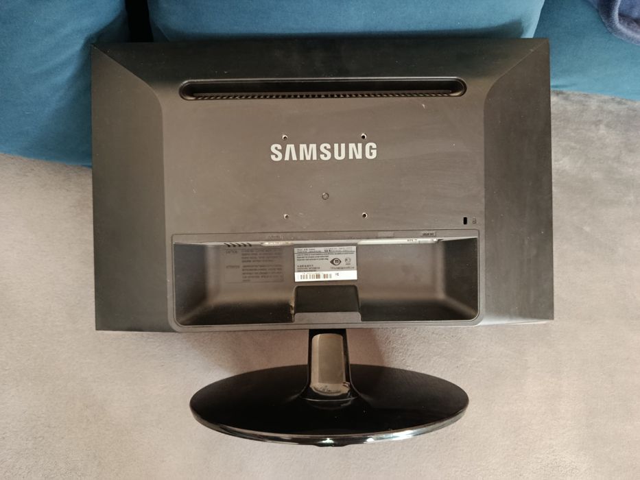 Монитор Samsung 20"