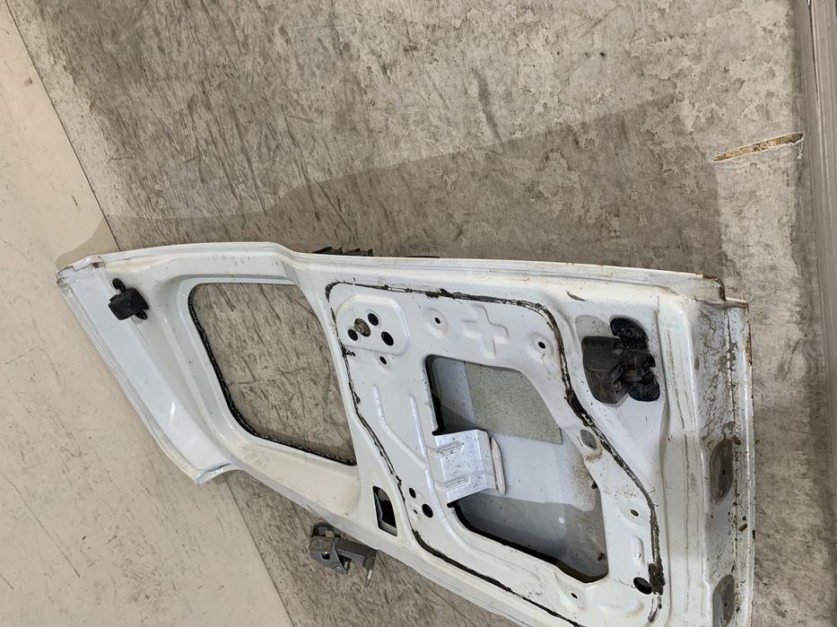 Usa spate batanta dreapta Dacia Logan , 2005, 2006, 2007, 2008, 2009, 2010, 2011, 2012