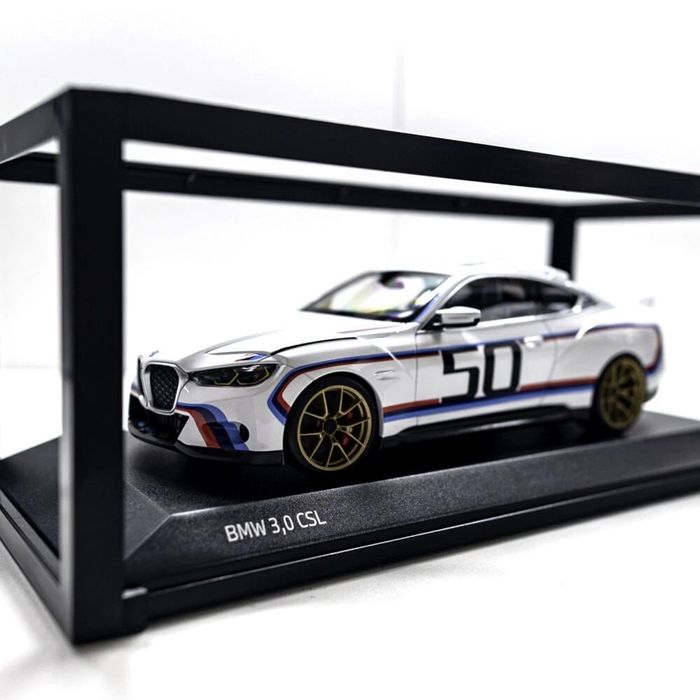 BMW 3.0 CSL 2022 Miniature Model Car в масштабе