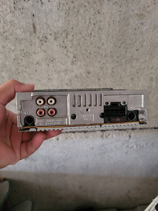 Оригинал магнитофон 100% Sony Xplod CDX-GT360