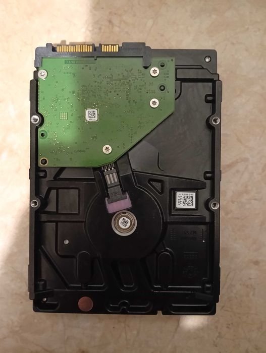 продавам хард диск 1TB за компютър