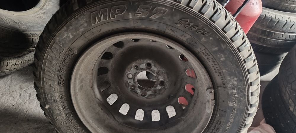 Продам колесо R13 ( диск с резиной)