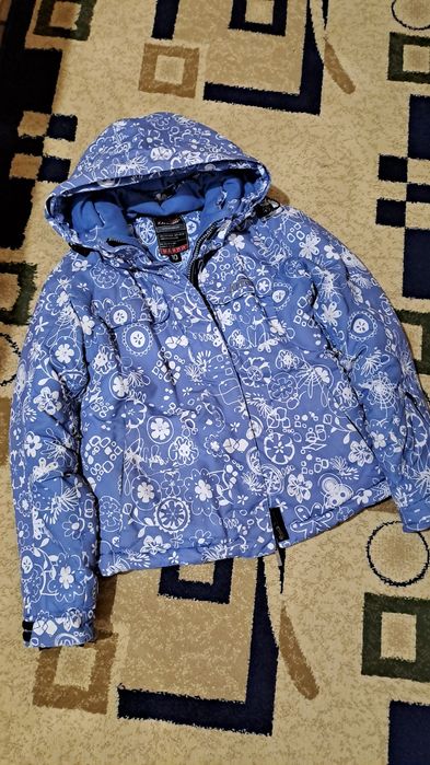 Продаются куртки