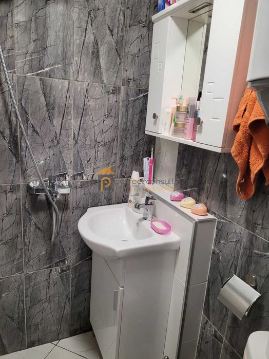 Продава се Едностаен апартамент в Пловдив, Изгрев - 25 кв.м за 1860 €/кв.м - Снимка #5