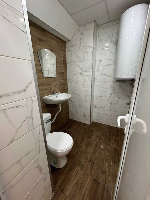 Дава се под наем Тристаен апартамент в Пловдив, Център - 100 кв.м за 468.69 € - Снимка #11