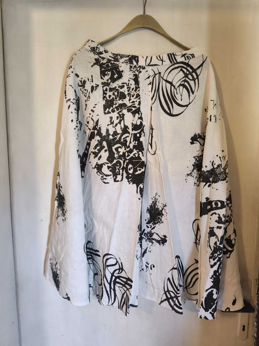 Продавам летен дамски костюм