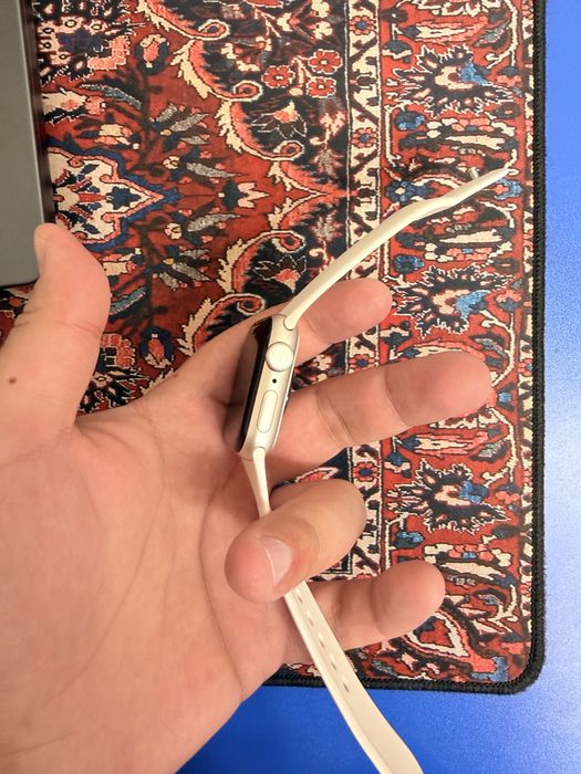 Apple watch se3 40 starlight