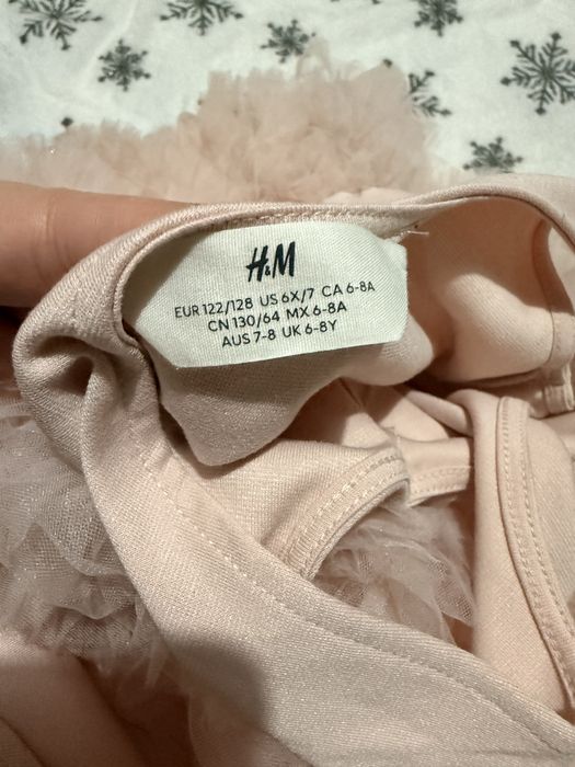 Рокля h&m 122/128 за повод