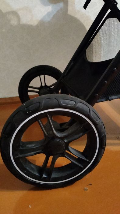 Продам коляску детскую