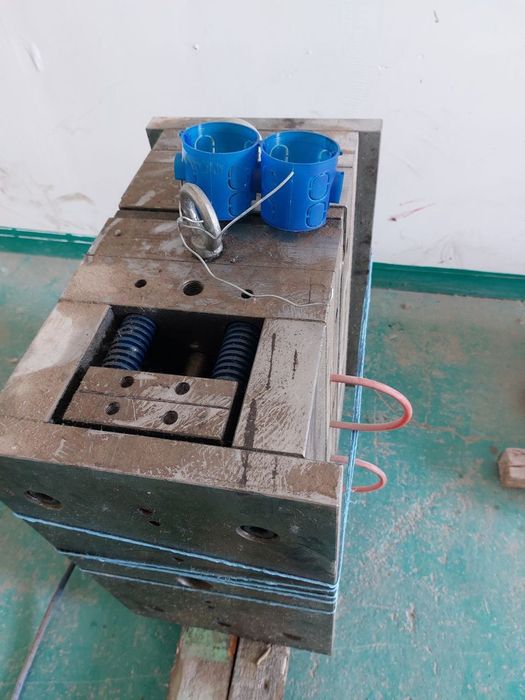 Kalso qoliplari sotiladi. Sifati kafolatlanadi