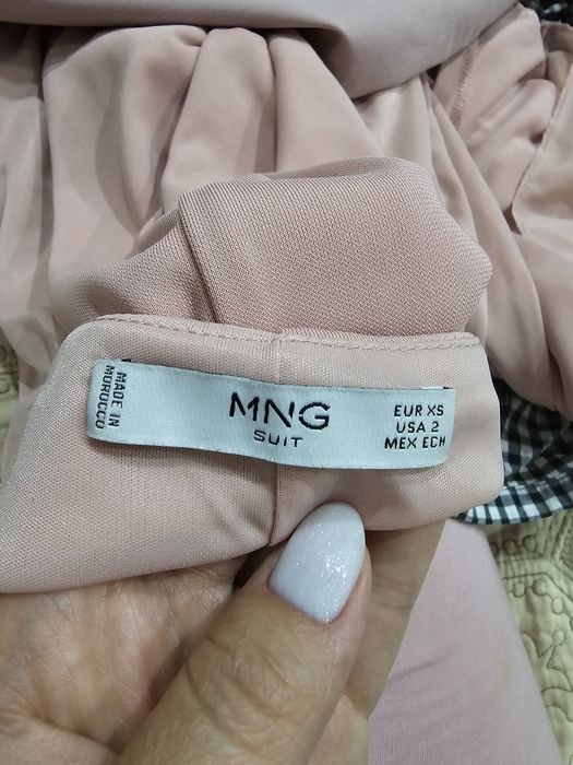 Женская одежда 42 размера