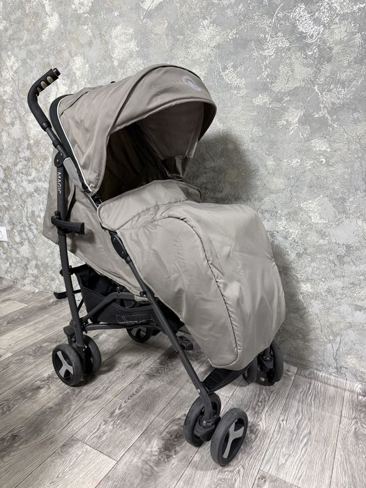 Продаю коляску трость