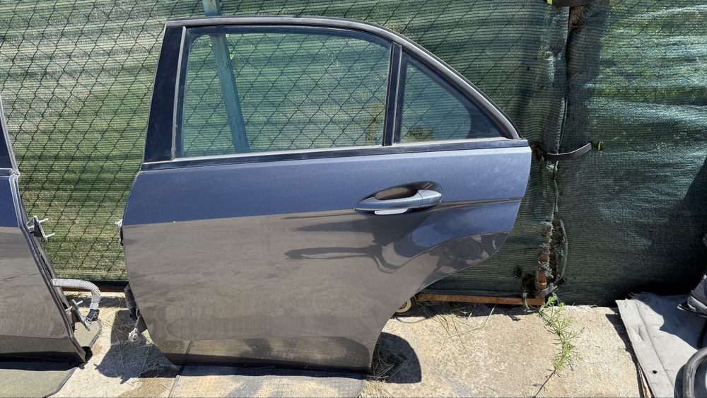 Врати / Задни Врати / Лява, Дясна / E-Class W212 / Е-клас / Код:755