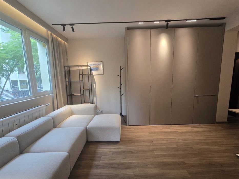 Дава се под наем Двустаен апартамент в София, Изток - 70 кв.м за 600 € - Снимка #1