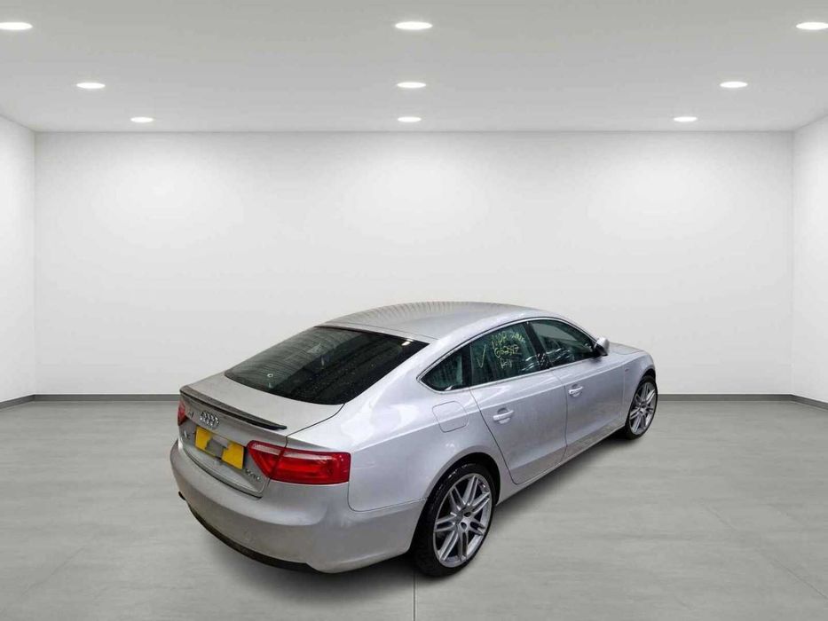 Dezmembrari dezmembrez Audi A5 Sportback (8TA) 2.0 TDI cod motor CAHA