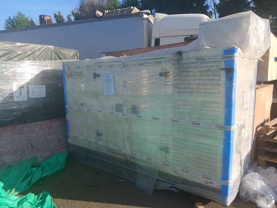 Продам дизельный генератор