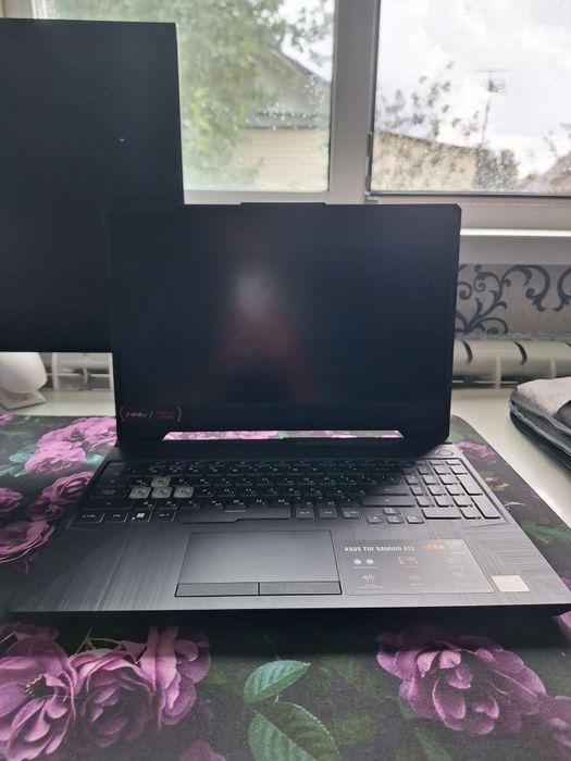 Продаю игровой ноутбук ASUS