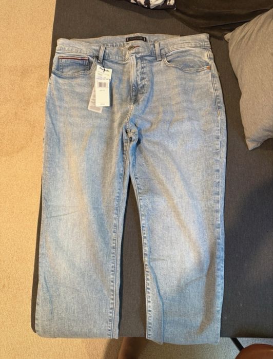 Blugi noi Tommy Hilfiger Barbati 36/32