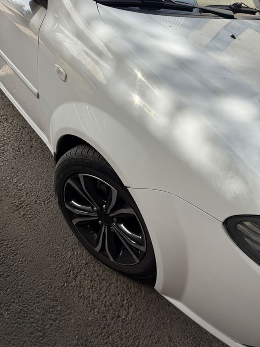 Chevrolet Lacetti 2012 Автомат | Метан | 161 000 км |