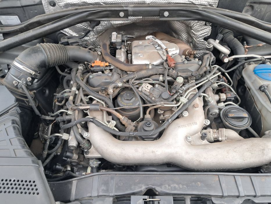 Audi Q5 3.0TDI АВТОМАТ S line