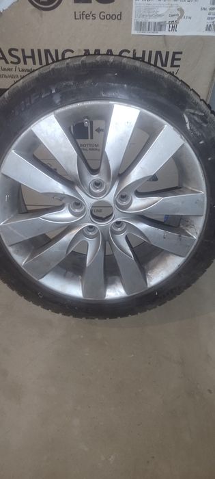 Диск шинасымен сатылады.