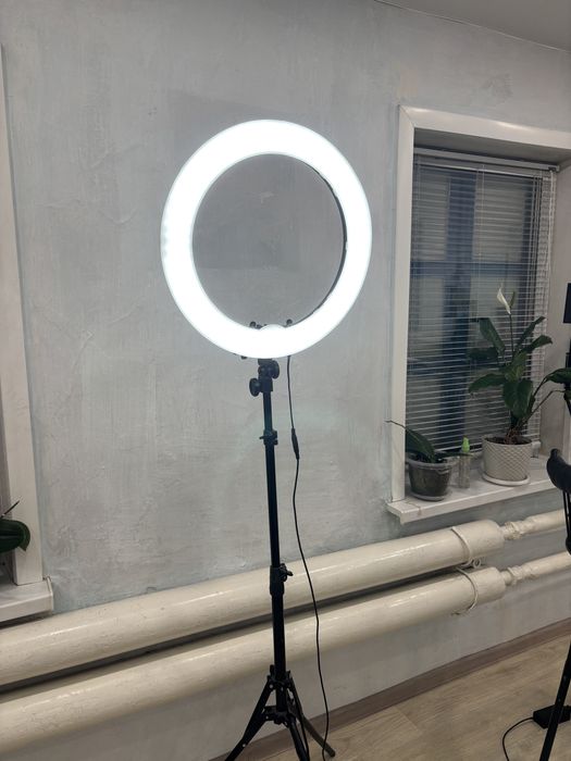 Кольцевая лампа , оригинал .