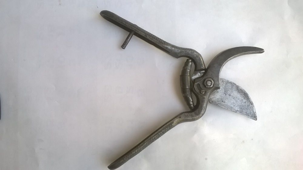 продава  уникален нивелир